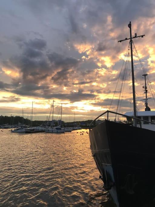 Relaxing By Sea + Sauna + Free Parking