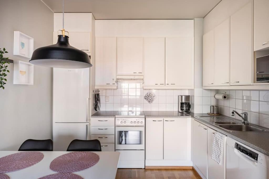 Relaxing By Sea + Sauna + Free Parking * Helsinki