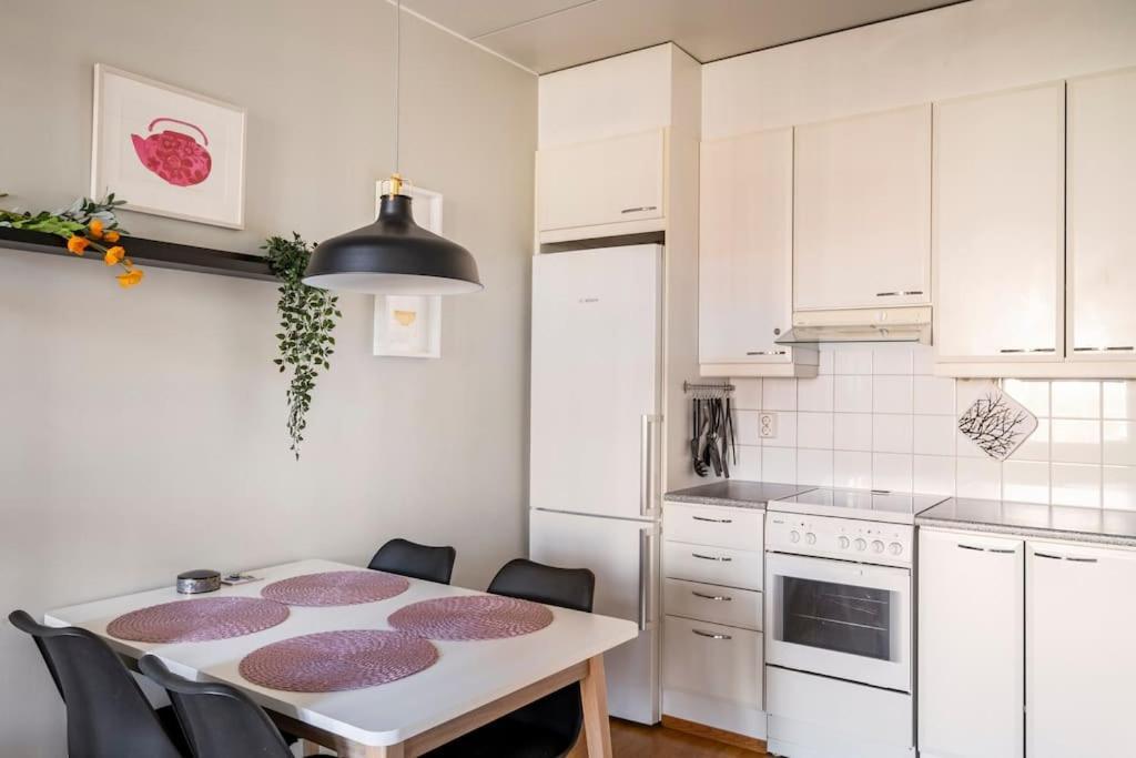 Relaxing By Sea + Sauna + Free Parking *